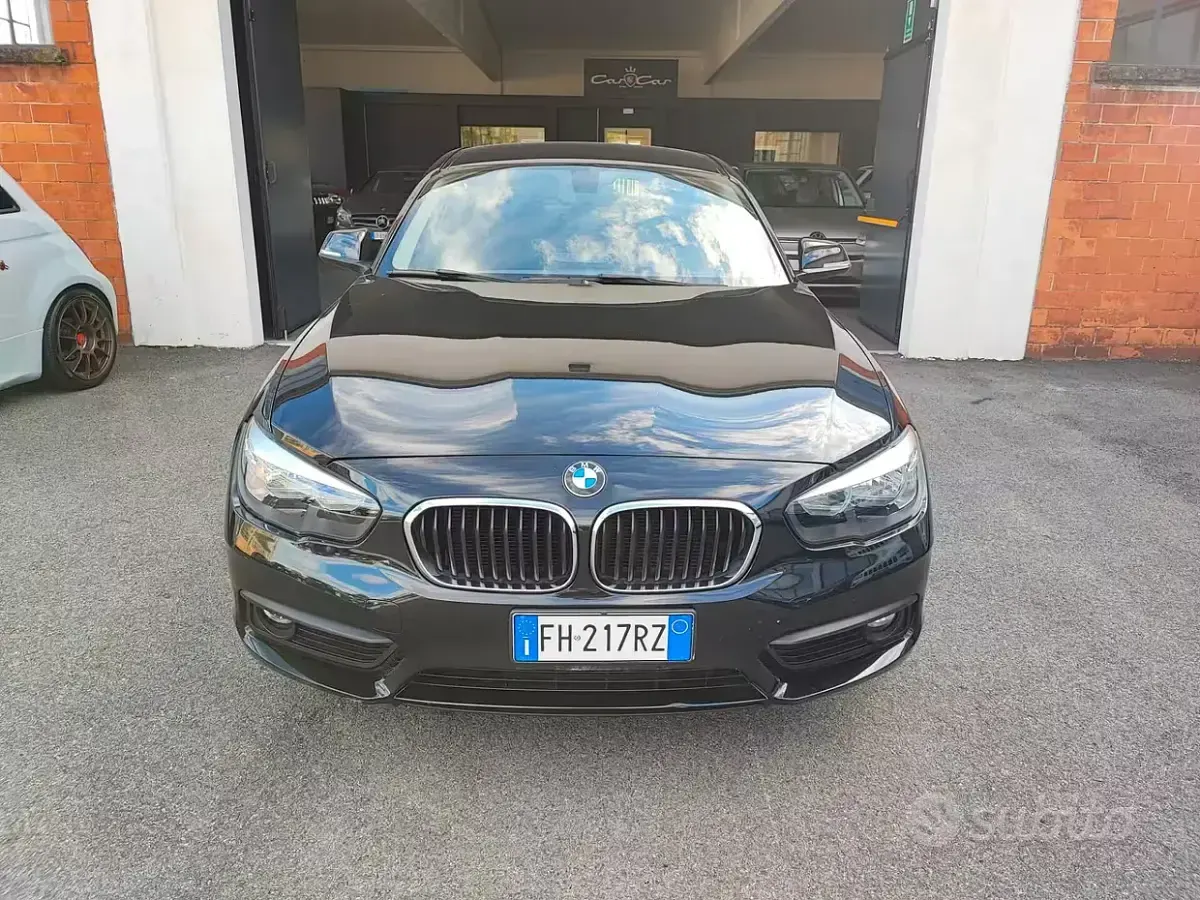 Usata BMW 116 Advantage 116 CV (85 kW) 2017 Nero Utilitaria