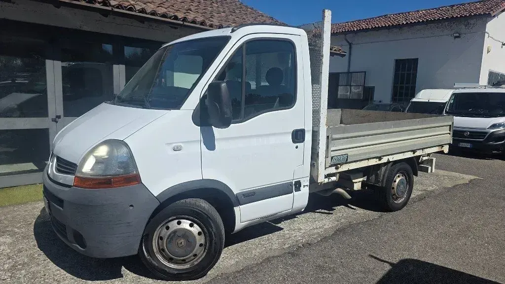 Usata Renault Master 101 CV (74 kW) 2010 Bianco / pastello Furgone
