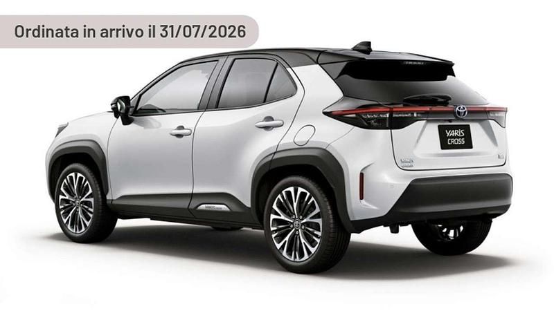 Nuova Toyota Yaris Cross Active 116 CV (85 kW) 2025 Argento SUV
