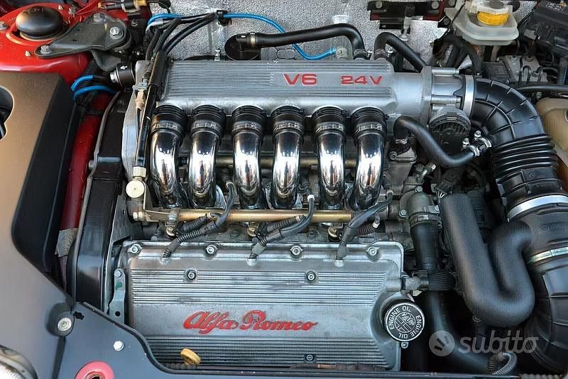 Usata Alfa Romeo GTV Lusso 220 CV (161 kW) 2000 Rosso Coupé