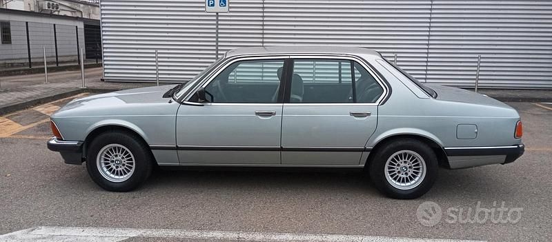 Usata BMW 732 197 CV (144 kW) 1982 Grigio Berlina