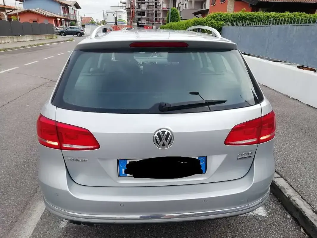 Usata VW Passat Highline 140 CV (102 kW) 2012 Station wagon