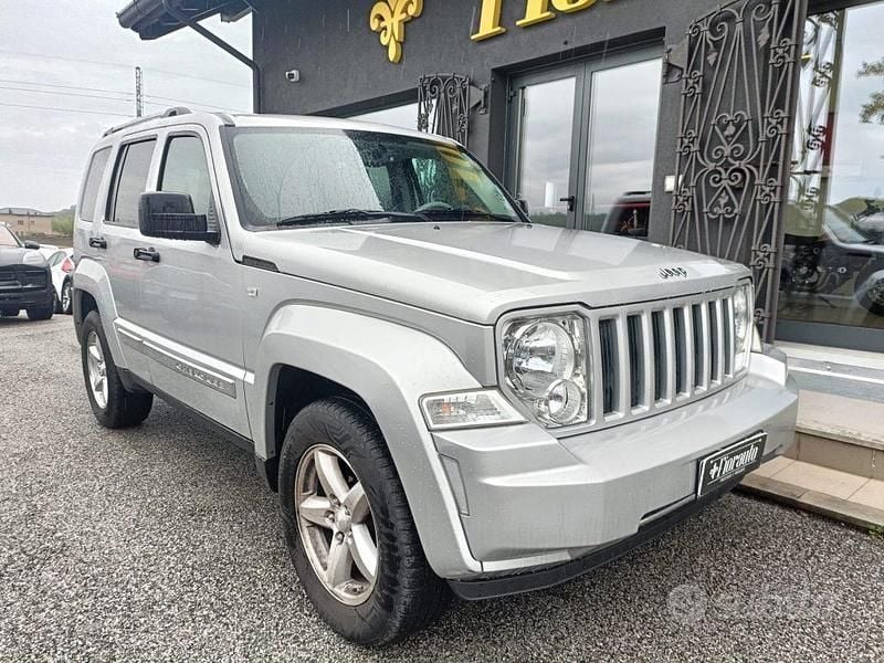 Usata Jeep Cherokee Limited 177 CV (130 kW) 2008 Grigio SUV
