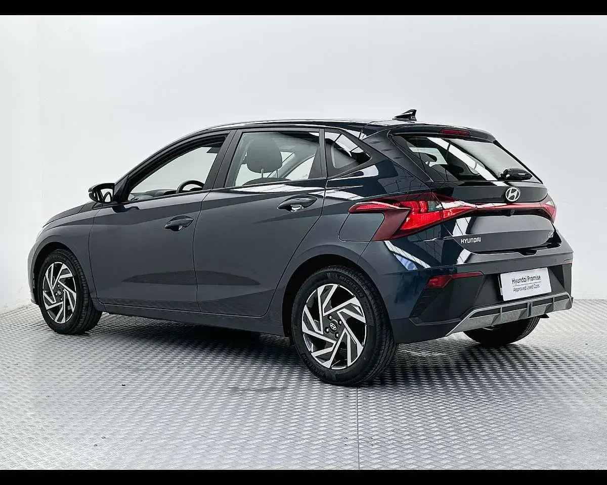 Usata Hyundai i20 79 CV (58 kW) 2025 Aurora gray pearl Utilitaria