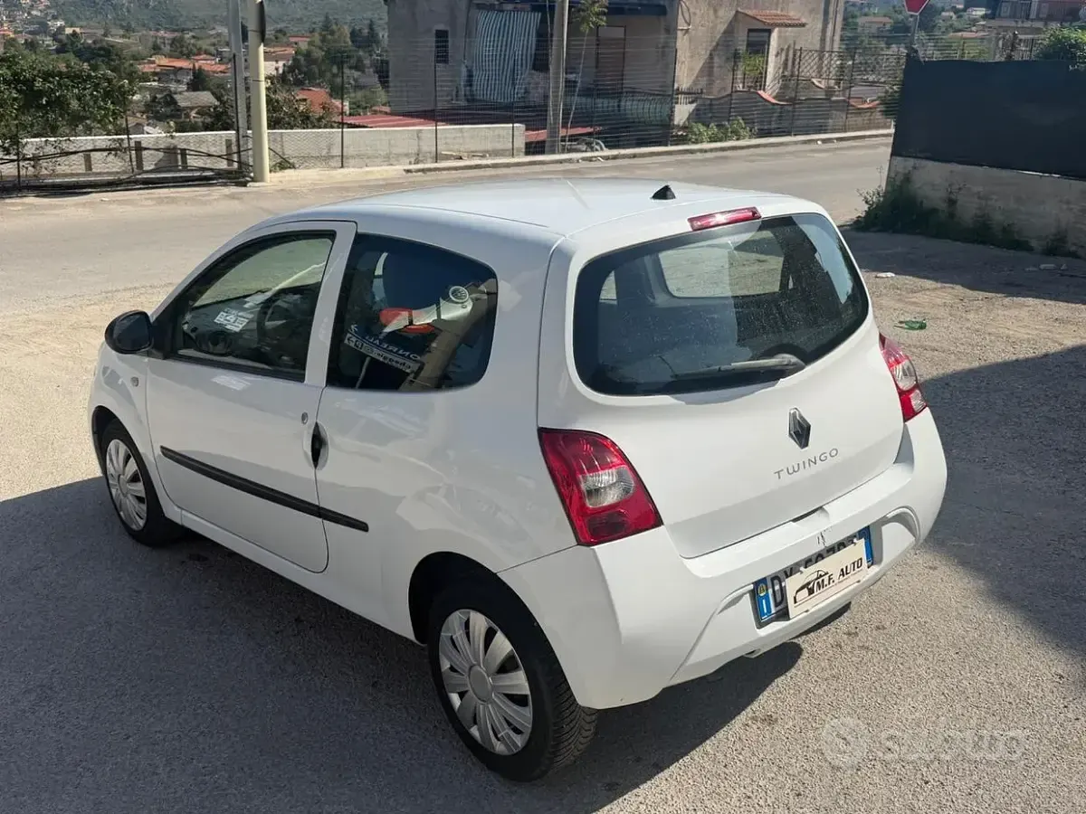 Usata Renault Twingo 58 CV (42 kW) 2010 Bianco Utilitaria
