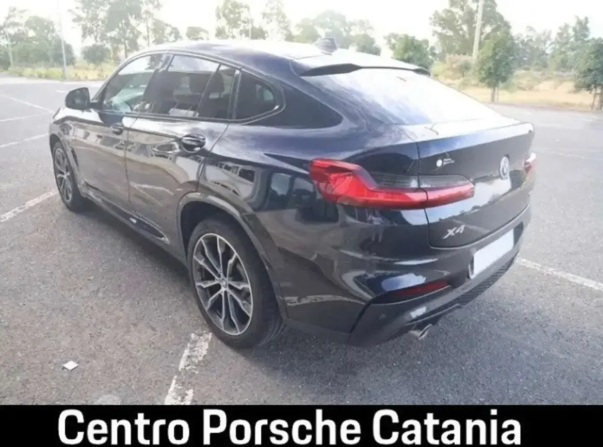 Usata BMW X4 M Sport 231 CV (169 kW) 2019 Blu/azzurro SUV