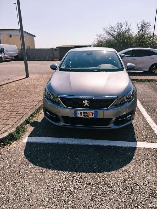 Usata Peugeot 308 SW Business-Line 131 CV (96 kW) 2018 Station wagon