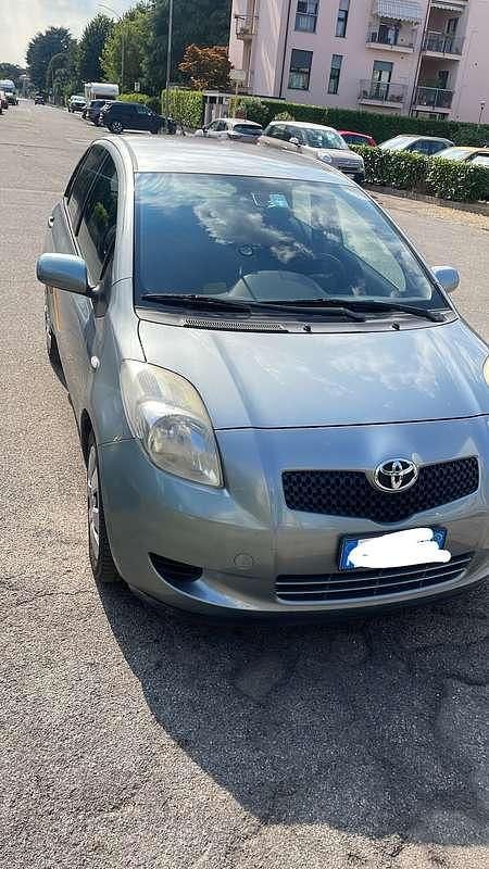 Usata Toyota Yaris 87 CV (63 kW) 2006 Berlina