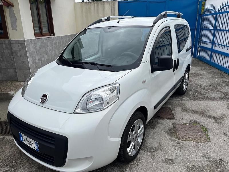 Usata Fiat Qubo Trekking 75 CV (55 kW) 2011 Bianco Monovolume