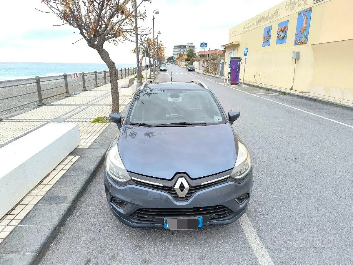 Usata Renault Clio 90 CV (66 kW) 2016 Grigio Station wagon