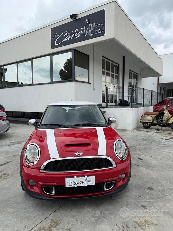 Begagnad Mini Cooper S Coupé 184 HK (135 kW) 2012 Röd Sportkupé