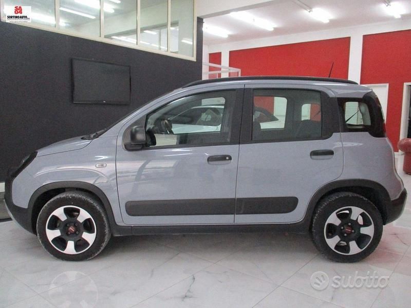 Usata Fiat Panda Cross 69 CV (50 kW) 2022 Grigio Utilitaria