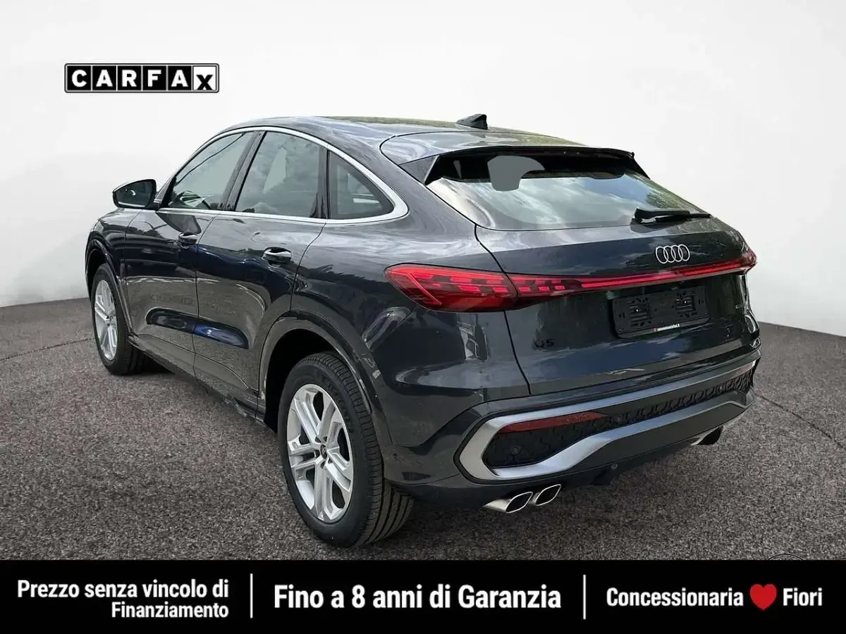 Nuova Audi Q5 Sportback S-Line 204 CV (150 kW) 2025 Grigio SUV