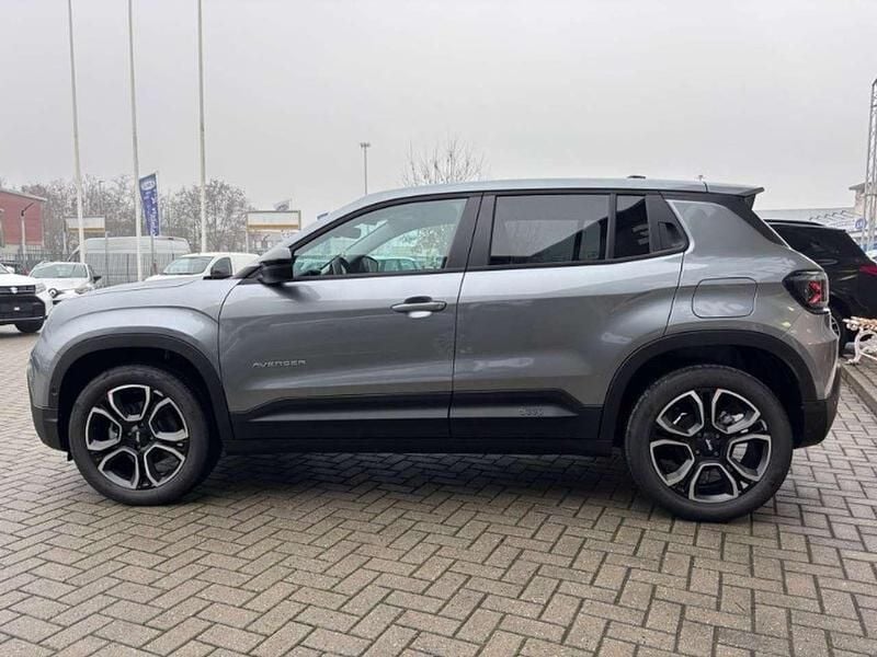 Nuova Jeep Avenger Summit 109 CV (80 kW) 2025 Grigio SUV