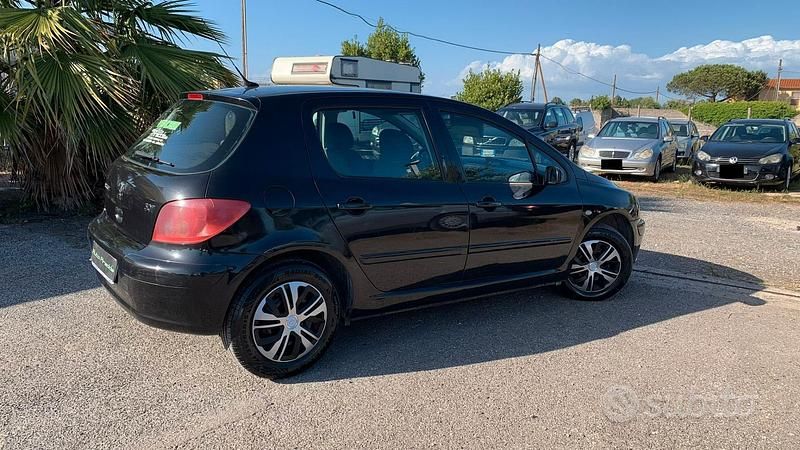 Usata Peugeot 307 109 CV (80 kW) 2005 Nero Berlina