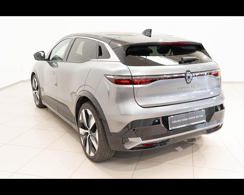 Usata Renault Mégane 55 kW (75 CV) 2023 Bic grigio medio tetto argento SUV