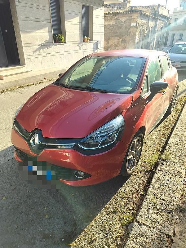 Usata Renault Clio IV 75 CV (55 kW) 2016 Rosso Berlina