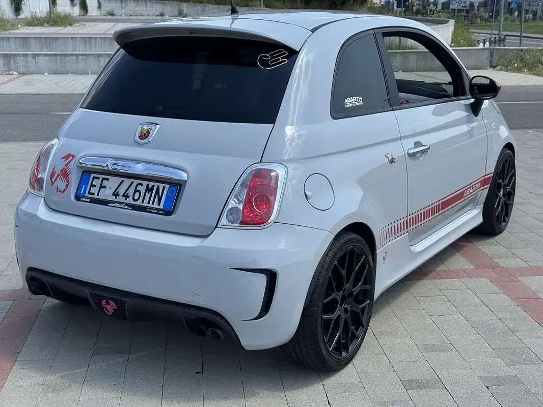 Usata Abarth 500 135 CV (99 kW) 2010 Utilitaria