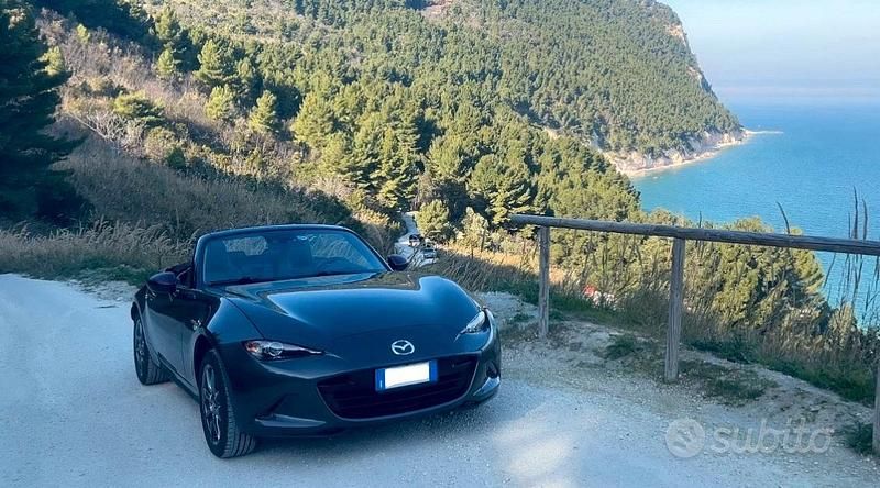 Usata Mazda MX5 Edition 131 CV (96 kW) 2018 Grigio Cabrio