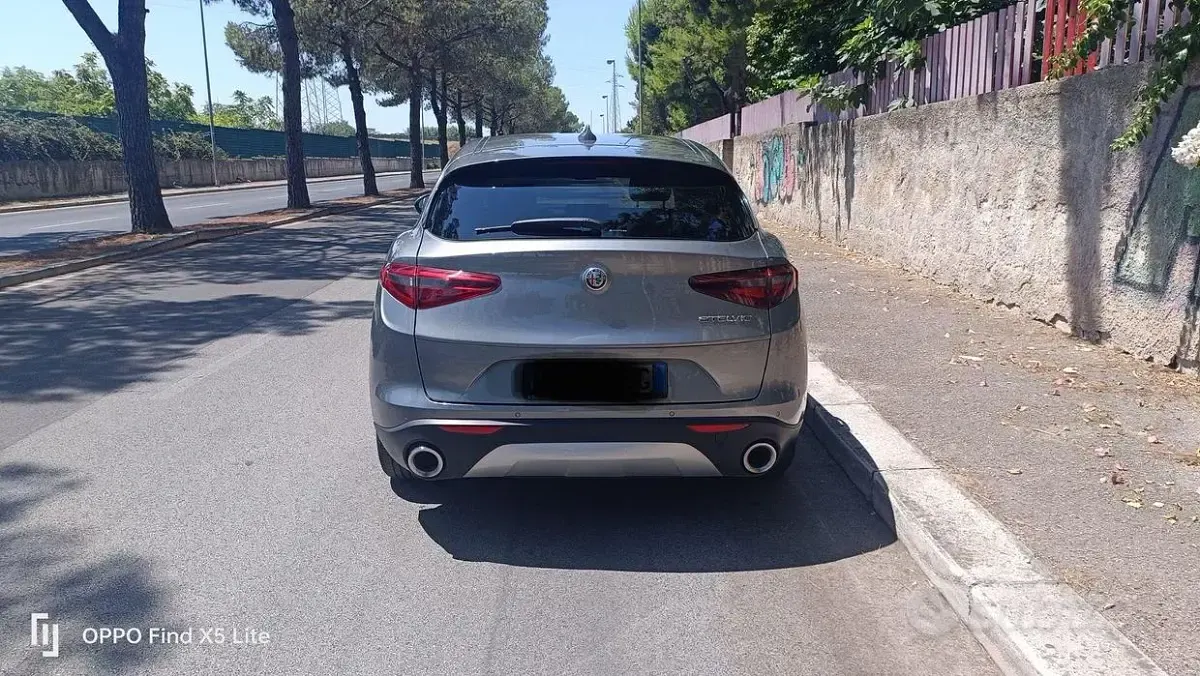 Usata Alfa Romeo Stelvio Executive 179 CV (131 kW) 2018 Grigio SUV