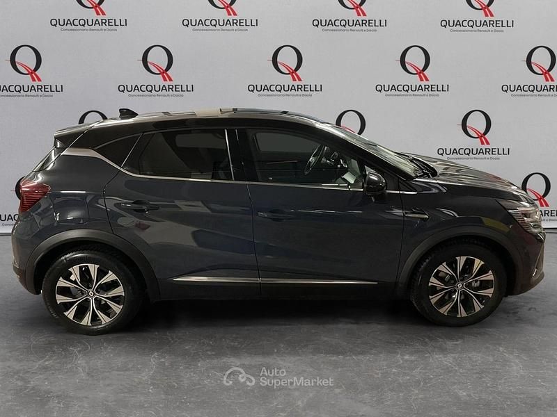 Usata Renault Captur Techno 143 CV (105 kW) 2023 Blu/azzurro SUV