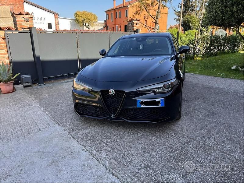 Usata Alfa Romeo Giulia Veloce 2017 Nero Berlina
