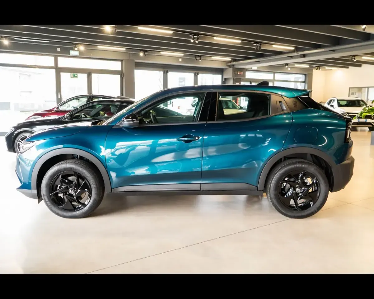 Nuova Alfa Romeo GT Junior 136 CV (100 kW) 2025 Blu zanzibar SUV