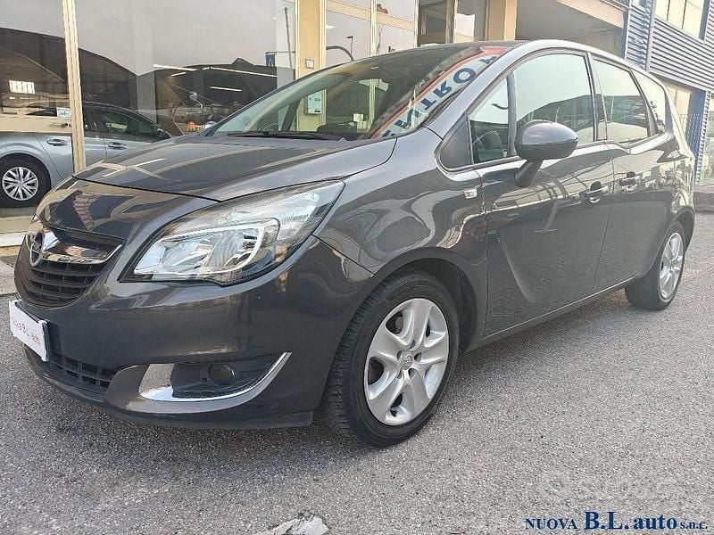 Usata Opel Meriva Cosmo 120 CV (88 kW) 2017 Grigio Monovolume
