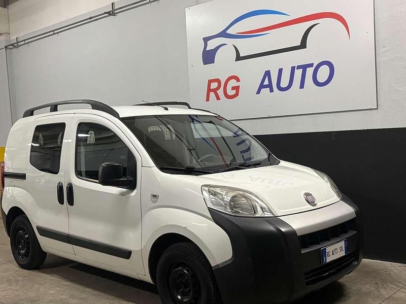 Bianco Usata 2010 Fiat Fiorino Monovolume | 4900 € (Buon prezzo) - Immagine 1/4