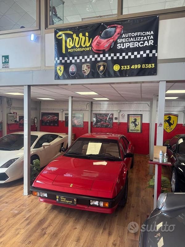 Usata Ferrari Mondial 241 CV (177 kW) 1983 Rosso Coupé