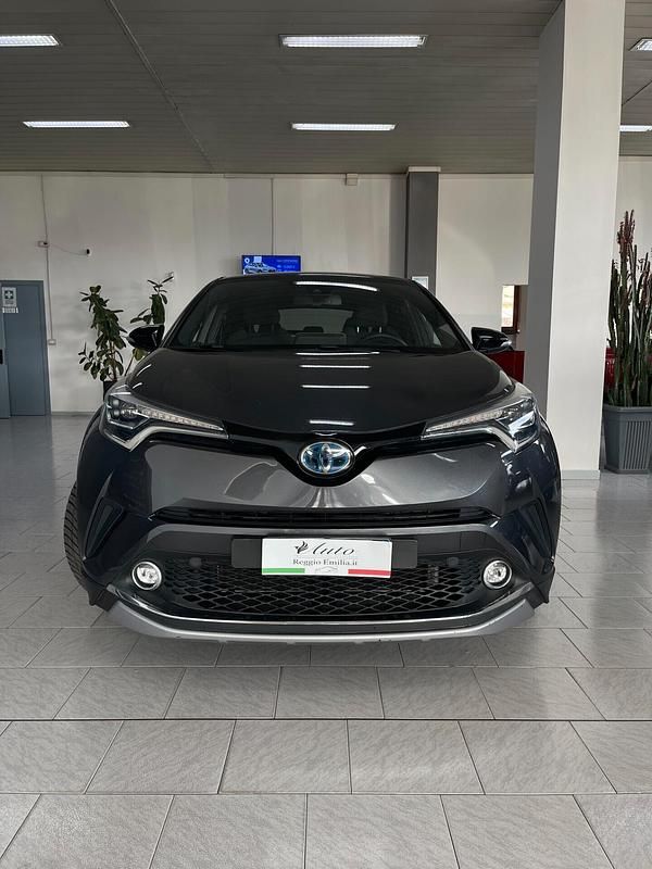 Usata Toyota C-HR Style 122 CV (89 kW) 2019 Grigio SUV