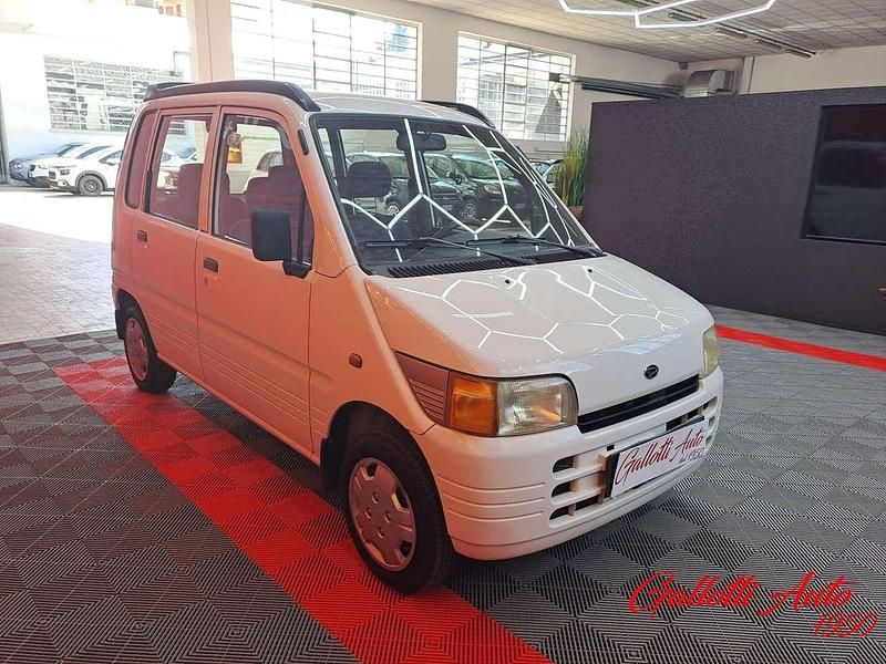 Usata Daihatsu Move 44 CV (32 kW) 1998 Bianco Monovolume