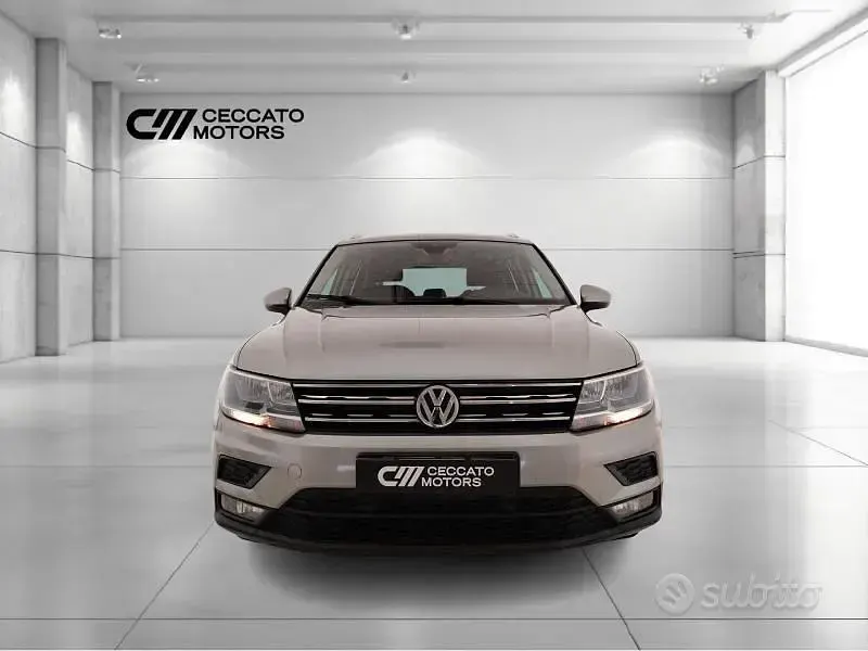 Usata VW Tiguan Business 116 CV (85 kW) 2018 Grigio SUV