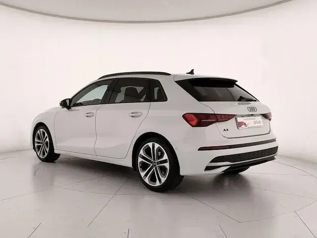 Usata Audi A3 Advanced Plus 150 CV (110 kW) 2025 Bianco ghiacciaio metallizzato Berlina