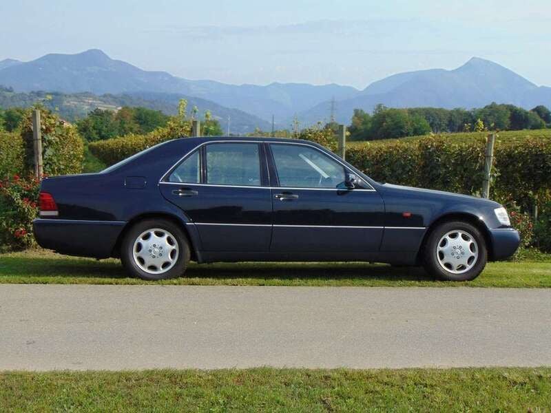 Usata Mercedes S300 SE 231 CV (169 kW) 1993 Blu/azzurro Berlina