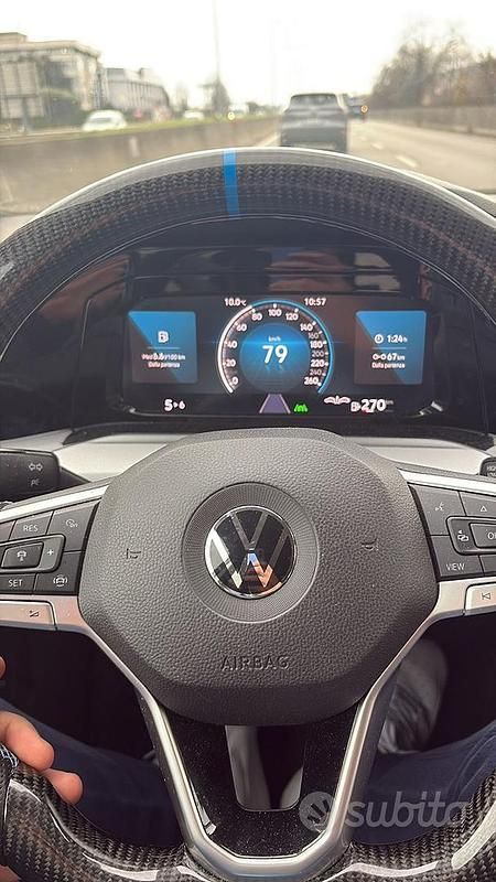 Usata VW Golf VIII 2021 Grigio Utilitaria