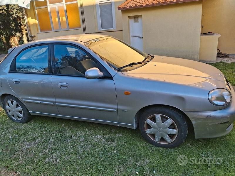 Usata Chevrolet Lanos 86 CV (63 kW) 2002 Berlina