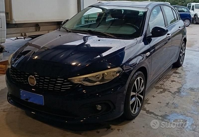 Usata Fiat Tipo 2017 Blu Berlina