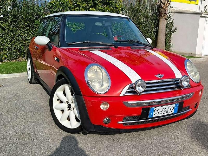 Usata Mini Cooper 116 CV (85 kW) 2005 Rosso Utilitaria