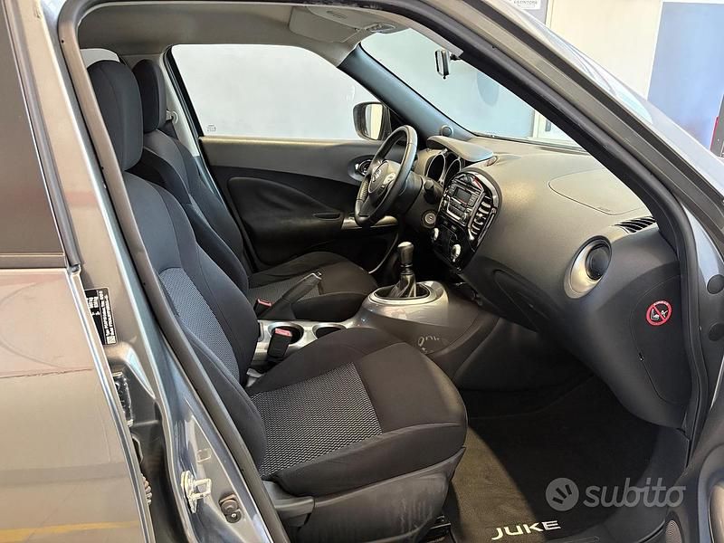 Usata Nissan Juke Acenta 110 CV (80 kW) 2017 Grigio SUV