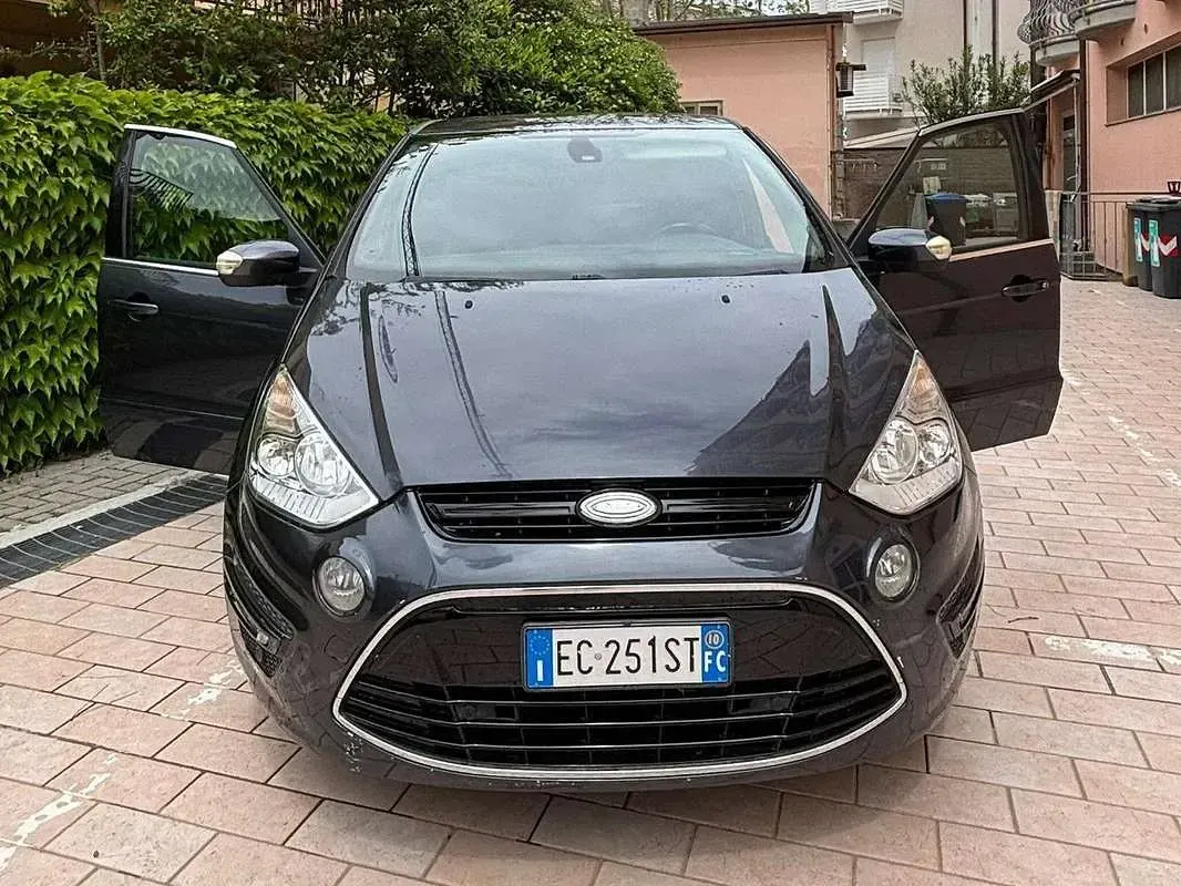 Usata Ford S-MAX S 182 CV (133 kW) 2010 Blu/azzurro Monovolume