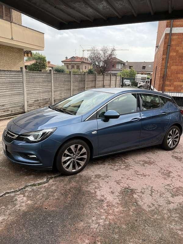 Usata Opel Astra Innovation 136 CV (100 kW) 2016 Berlina