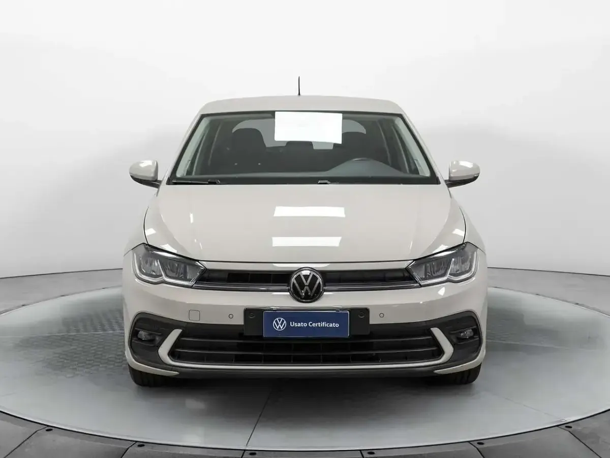 Usata VW Polo Life 80 CV (58 kW) 2023 Grigio Utilitaria