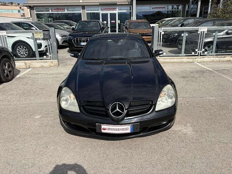 Usata Mercedes SLK200 163 CV (119 kW) 2006 Nero Cabrio