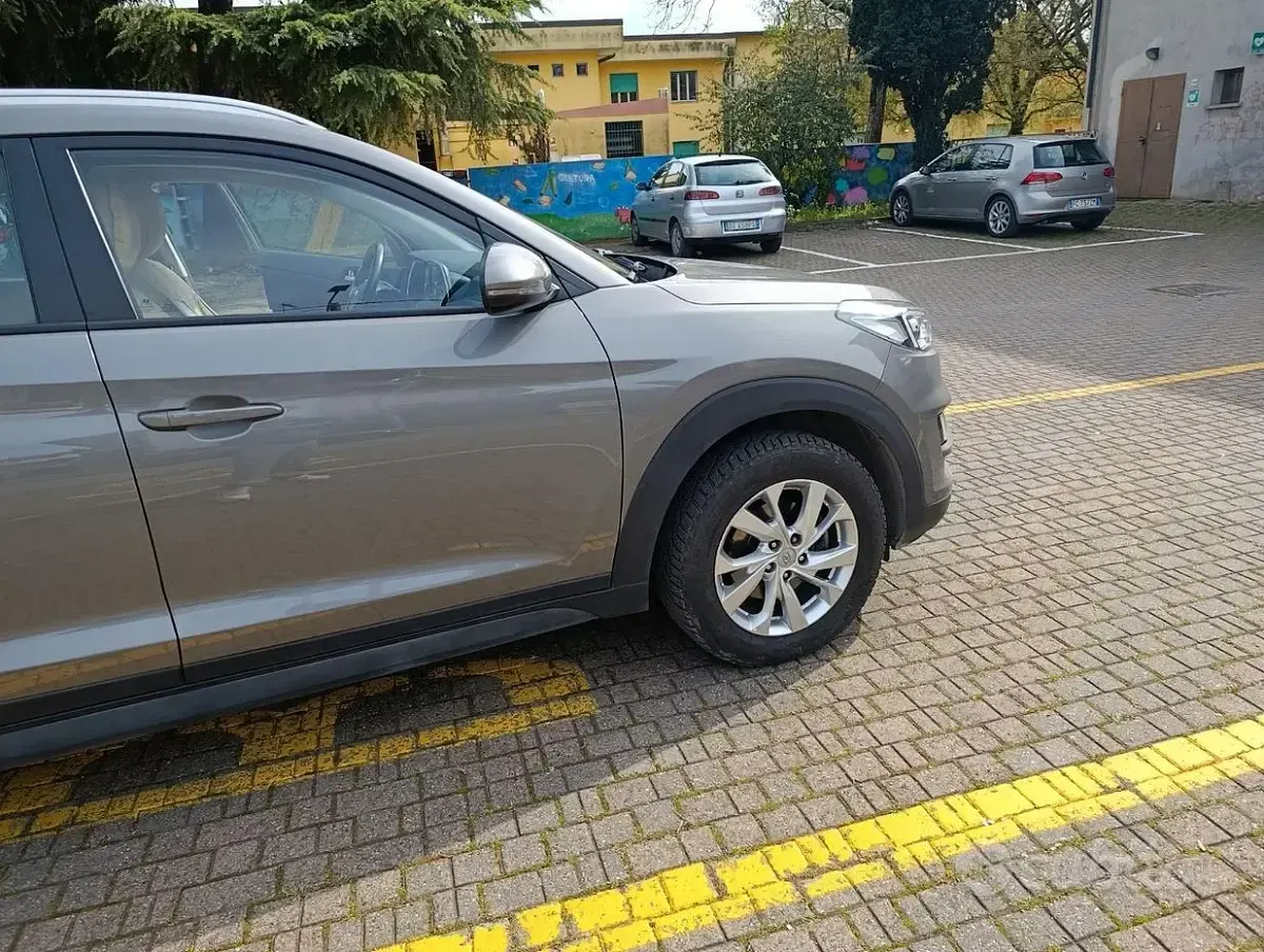 Usata Hyundai Tucson 116 CV (85 kW) 2019 Grigio SUV