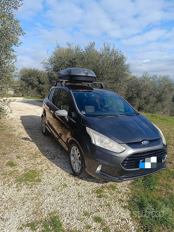 Usata Ford B-MAX Titanium 75 CV (55 kW) 2017 Grigio Monovolume