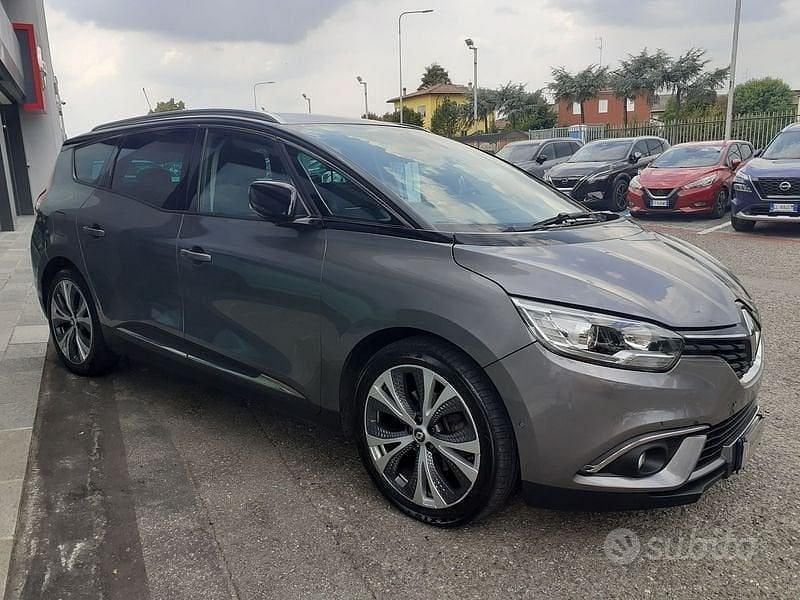 Usata Renault Grand Scénic IV Bose Edition 131 CV (96 kW) 2017 Antracite / metallizzato Monovolume