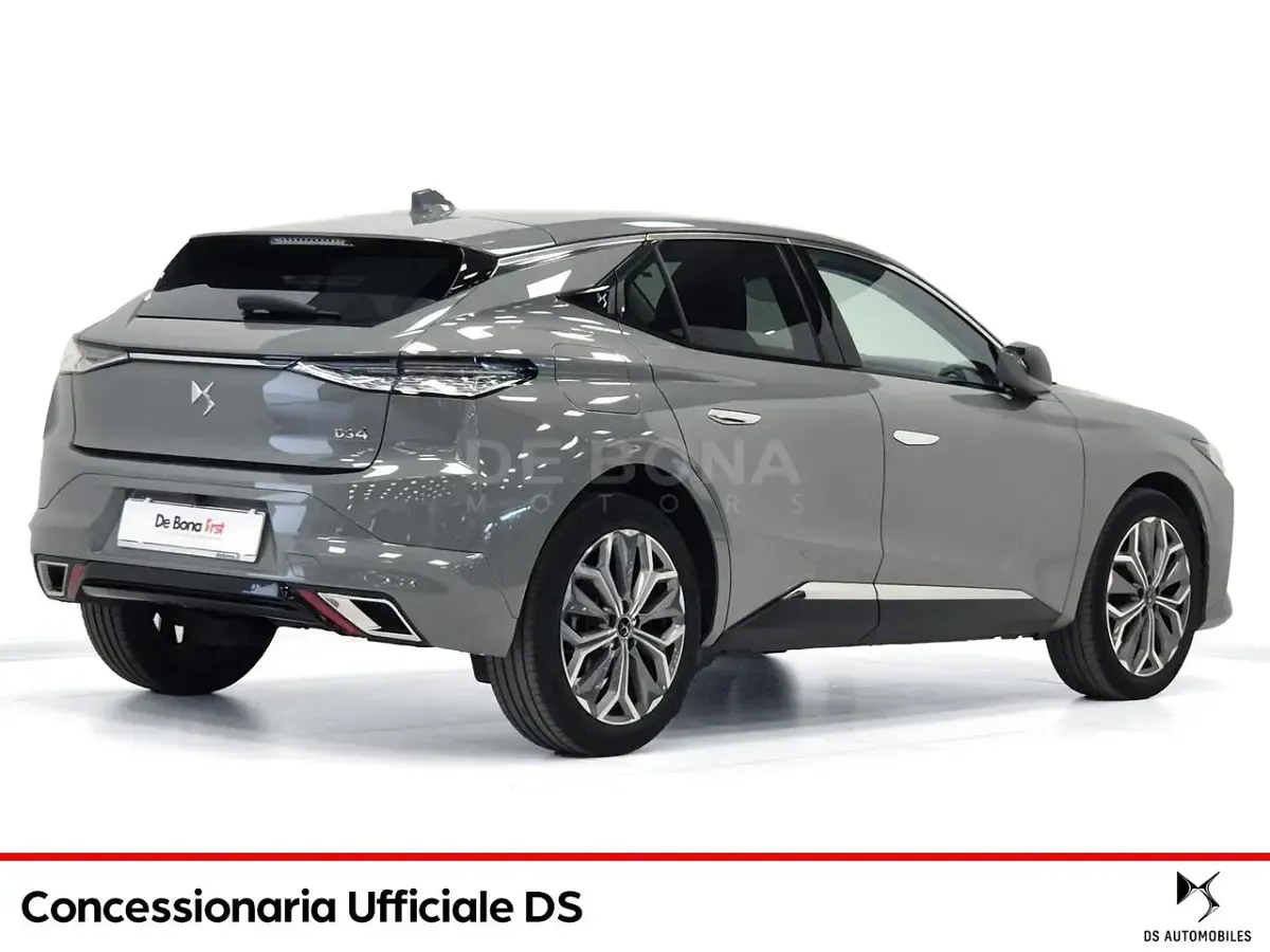 Usata DS Automobiles DS4 Crossback Opera 131 CV (96 kW) 2023 Grigio SUV