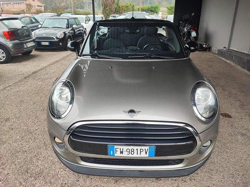 Usata Mini Cooper D Cabriolet Hype 116 CV (85 kW) 2019 Grigio Cabrio