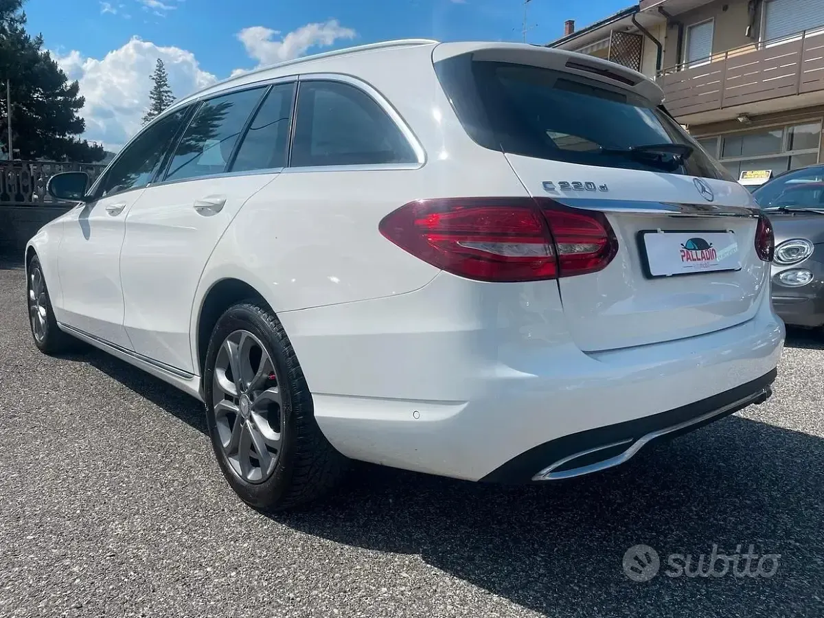 Usata Mercedes C220 170 CV (125 kW) 2016 Bianco Station wagon